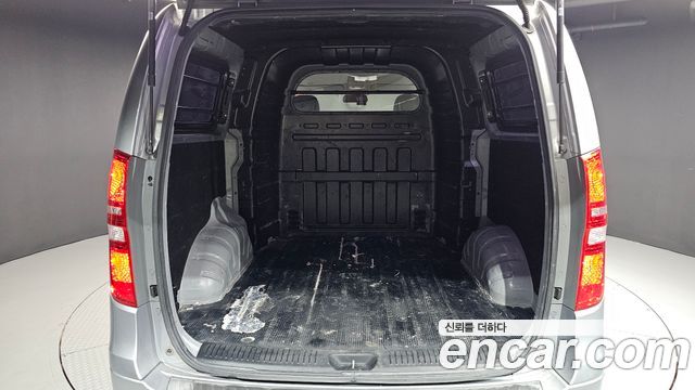 Hyundai Starex 2017 — photo 20