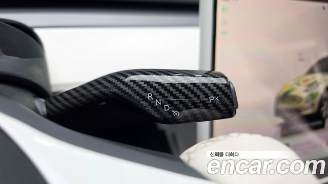 Tesla Model Y 2024 — photo 12