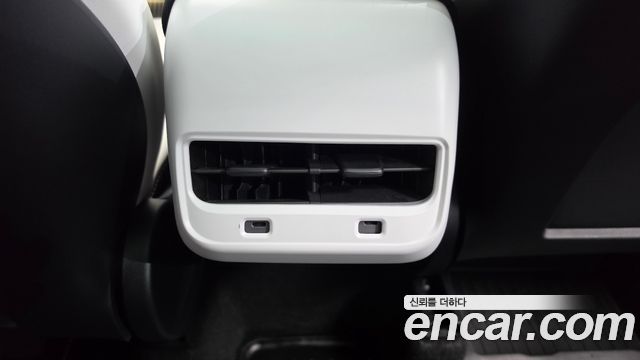 Tesla Model Y 2024 — photo 21