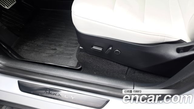 Tesla Model Y 2024 — photo 29