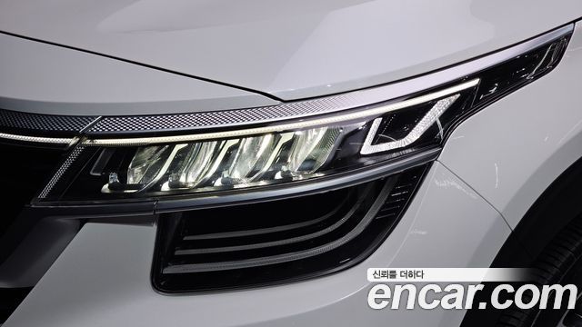 Kia Seltos 2021 — photo 8