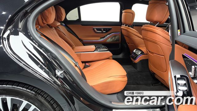 Mercedes-Benz S-Class 2022 — photo 17