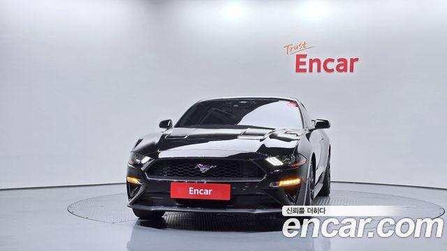 Ford Mustang 2021 — photo 3