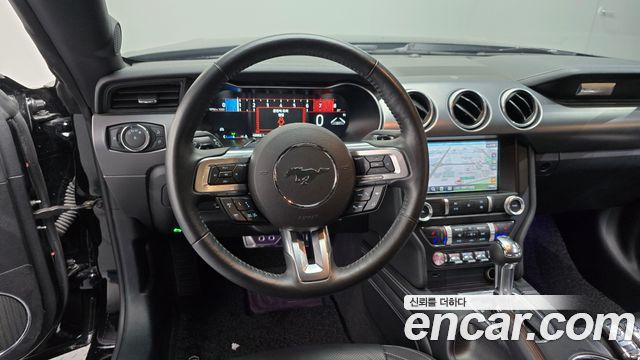 Ford Mustang 2021 — photo 19