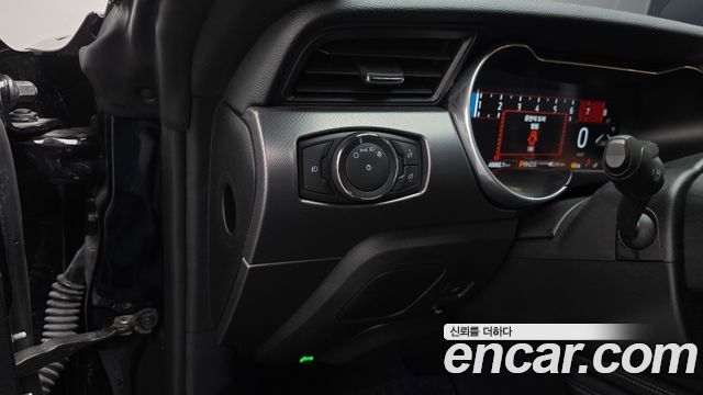 Ford Mustang 2021 — photo 30