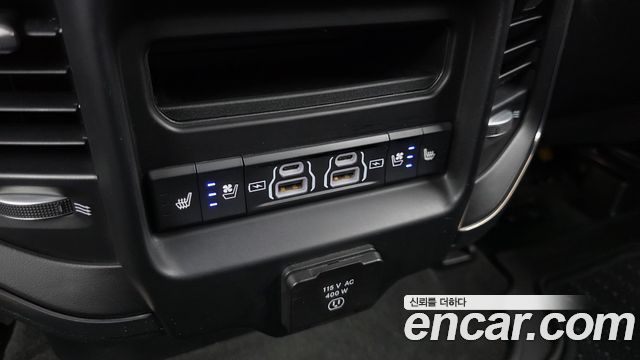 Dodge Ram Pick Up 2021 — photo 32