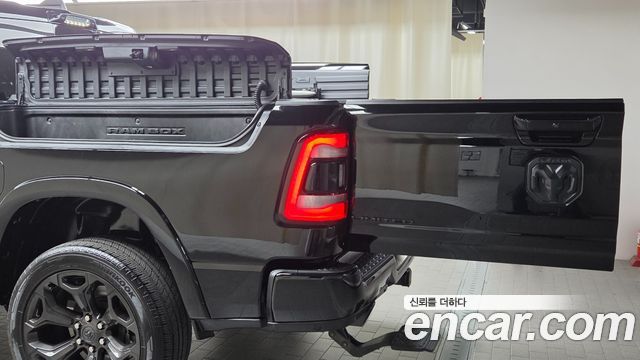 Dodge Ram Pick Up 2021 — photo 34