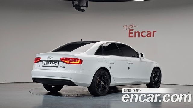 Audi A4 2014 — photo 2