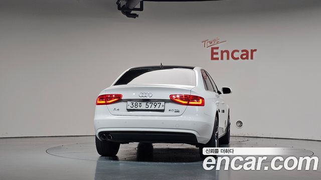 Audi A4 2014 — photo 4