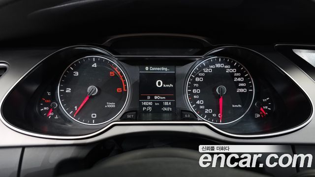 Audi A4 2014 — photo 11