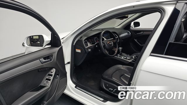 Audi A4 2014 — photo 13