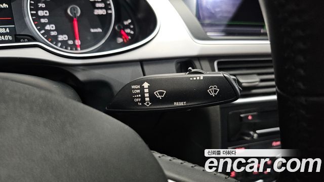 Audi A4 2014 — photo 22