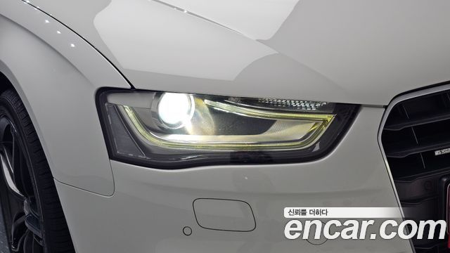 Audi A4 2014 — photo 8