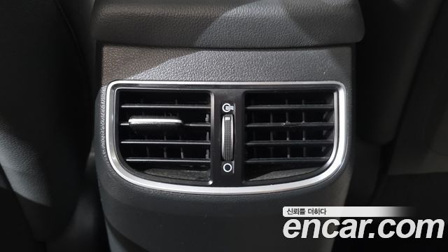 Hyundai AVANTE 2017 — photo 27
