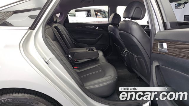 Hyundai Sonata 2015 — photo 12