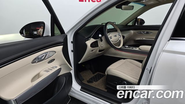 Genesis GV70 2024 — photo 13