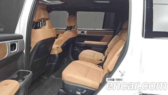 Hyundai Santafe 2025 — photo 12