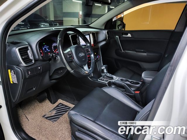Kia Sportage 2018 — photo 9