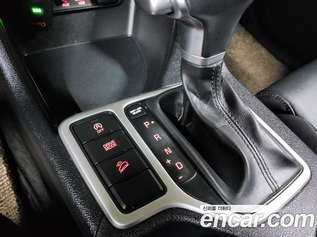 Kia Sportage 2018 — photo 16