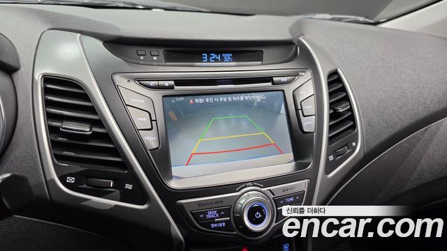 Hyundai AVANTE 2014 — photo 15