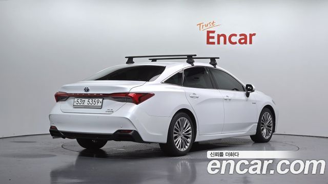 Toyota Avalon 2019 — photo 2