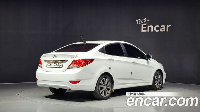 Hyundai Accent 2015 — photo 2