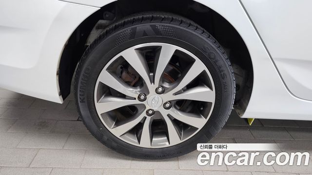 Hyundai Accent 2015 — photo 5