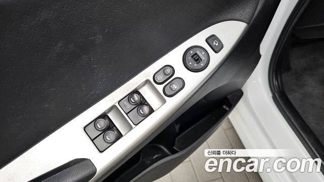 Hyundai Accent 2015 — photo 25