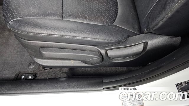 Hyundai Accent 2015 — photo 31