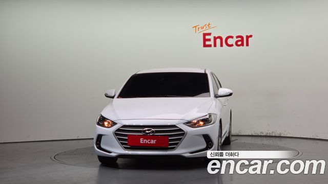Hyundai AVANTE 2018 — photo 3