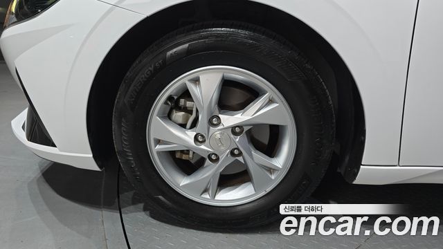 Hyundai AVANTE 2021 — photo 5