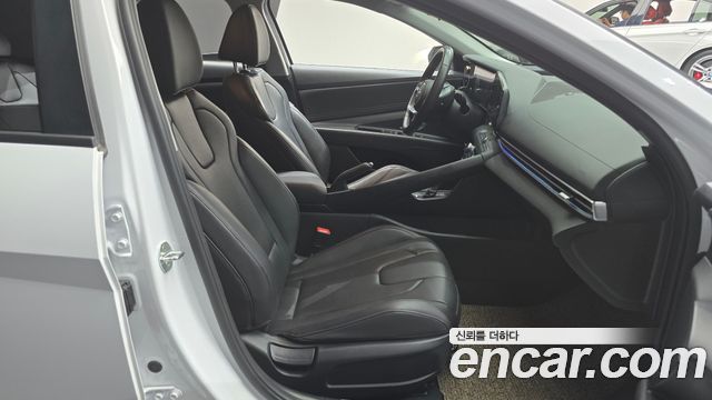 Hyundai AVANTE 2021 — photo 11