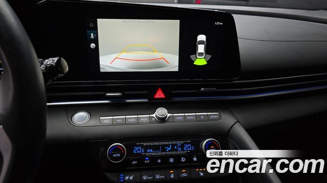 Hyundai AVANTE 2021 — photo 16