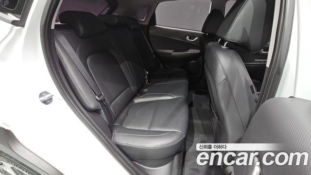 Hyundai Kona 2018 — photo 17