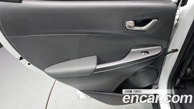 Hyundai Kona 2018 — photo 15