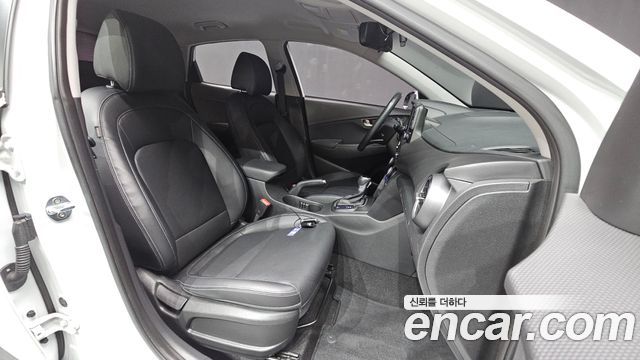 Hyundai Kona 2018 — photo 16