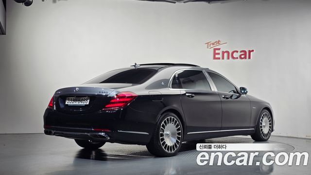 Mercedes-Benz S-Class 2020 — photo 2