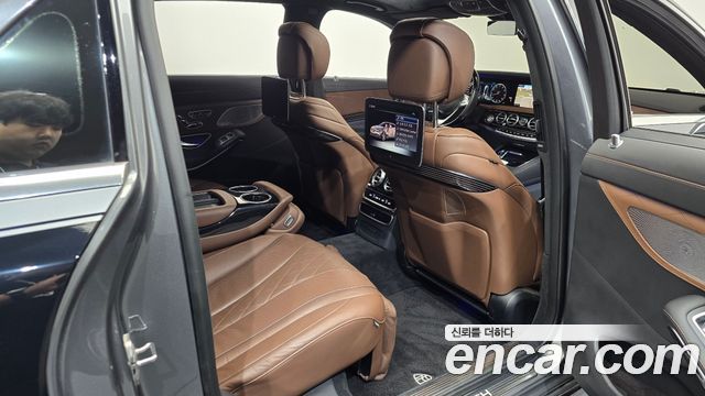 Mercedes-Benz S-Class 2020 — photo 17