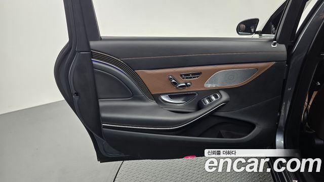 Mercedes-Benz S-Class 2020 — photo 15