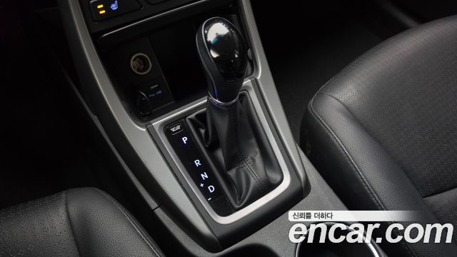 Hyundai AVANTE 2015 — photo 9
