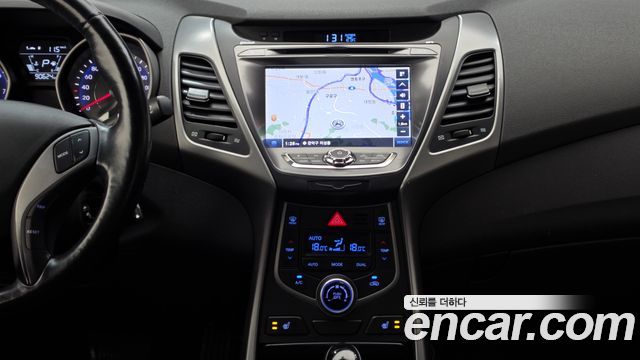 Hyundai AVANTE 2015 — photo 14