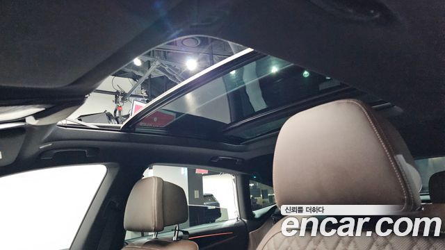 BMW Gran Turismo 2023 — photo 31
