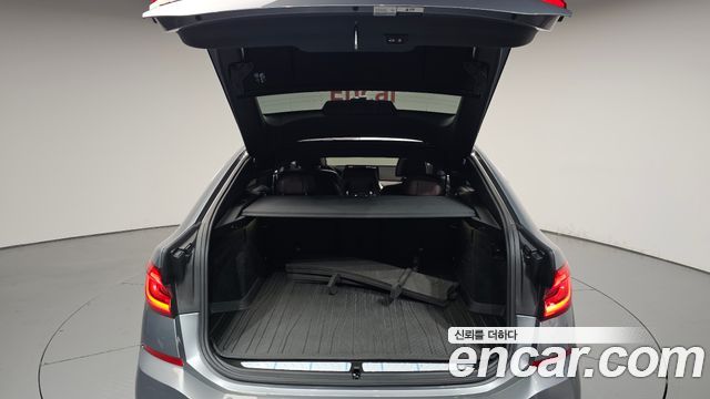 BMW Gran Turismo 2023 — photo 33