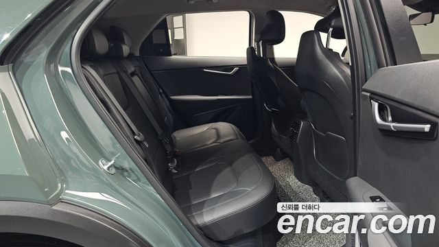 Kia Niro 2023 — photo 17