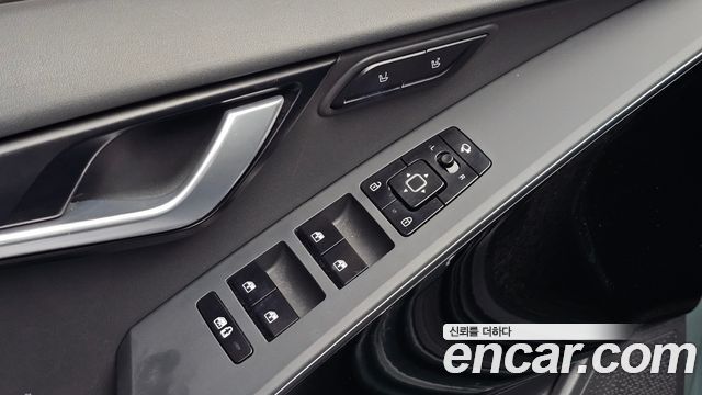 Kia Niro 2023 — photo 29