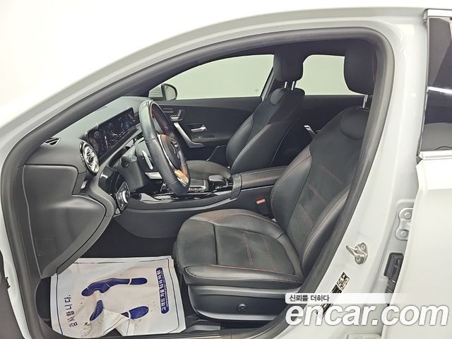 Mercedes-Benz A-Class 2021 — photo 11
