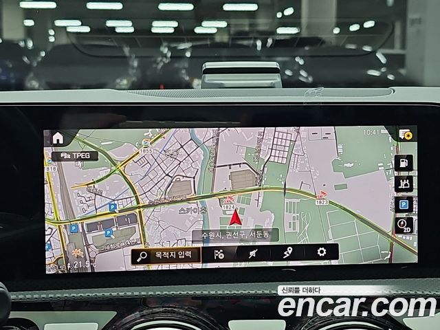 Mercedes-Benz A-Class 2021 — photo 14