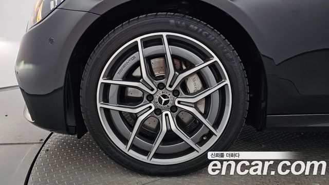 Mercedes-Benz E-Class 2021 — photo 5