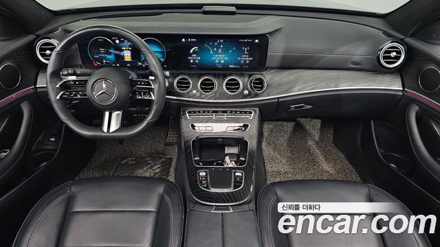 Mercedes-Benz E-Class 2021 — photo 10