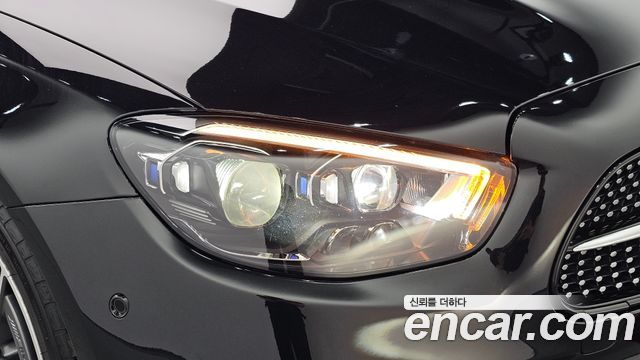 Mercedes-Benz E-Class 2021 — photo 8